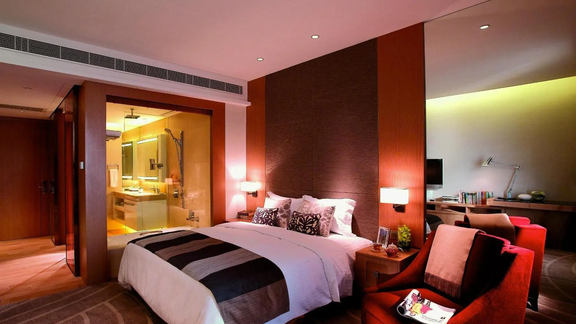 The Harbourview Place @ The Icc Megalopolis Hong Kong Aparthotel